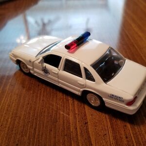 Nebraska State Patrol Road Champs die cast police car 1:43 scale